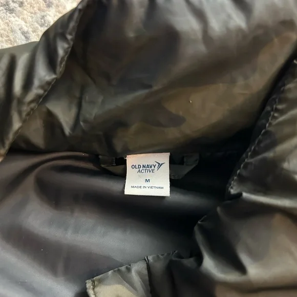 Fall /winter vest - Picture 2 of 4